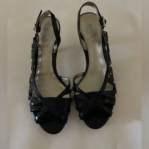 Michelle D Size 7-1-2M, Black, New